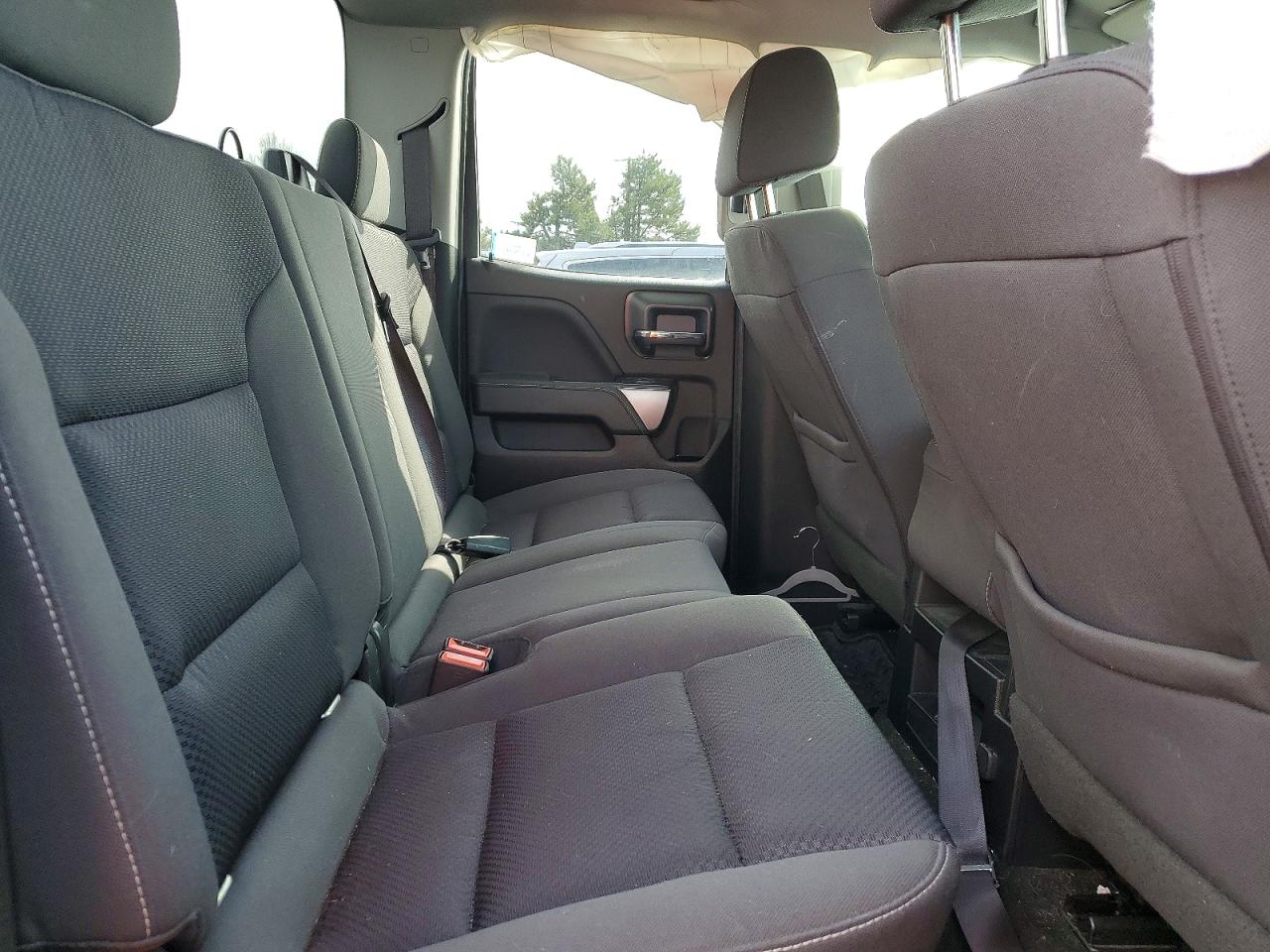 2018 Chev Silverado VIN 1GCVKREC8JZ169901 photo 10