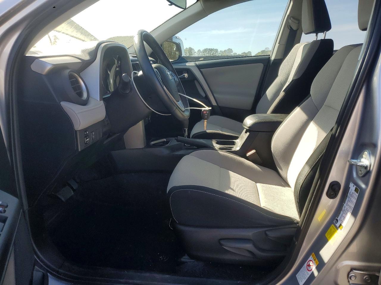 2016 Toyota Rav4 VIN 2T3WFREV8GW262551 photo 7
