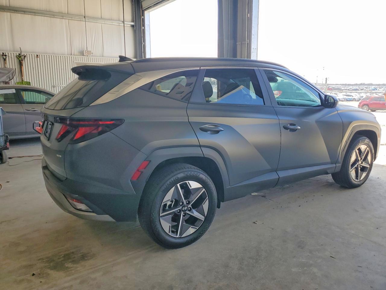 2025 Tucson VIN 5NMJBCDE5SH463891 photo 3