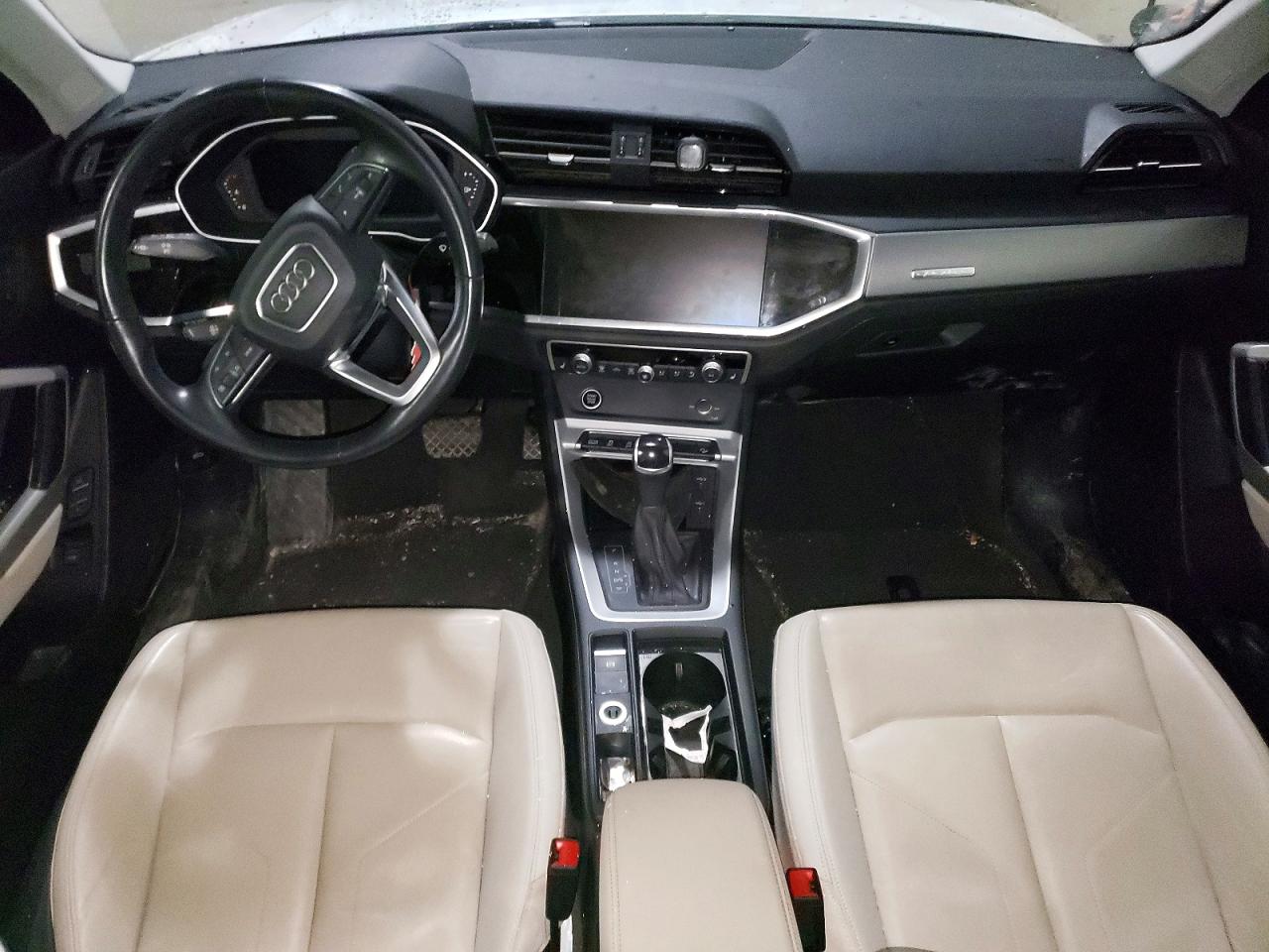 2023 Audi Q3 VIN WA1DECF30P1058324 photo 8
