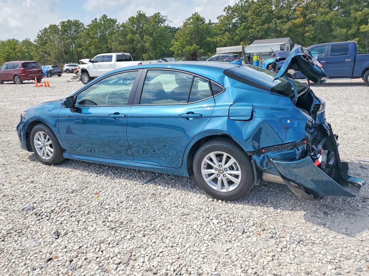 2026 Toyota Camry VIN 4T1DAACK1TU261180 photo 2