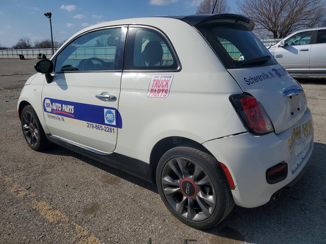 2017 Fiat 500 VIN 3C3CFFKR1HT700252 photo 2