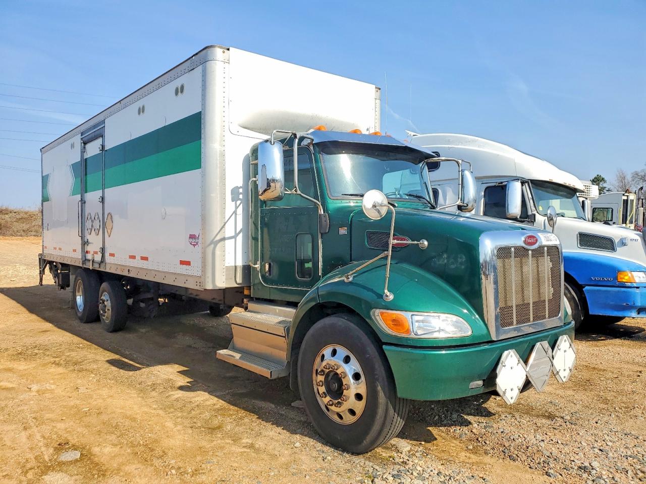 2018 PETERBILT All models VIN 2NP3KM8X8JM482424 photo 1