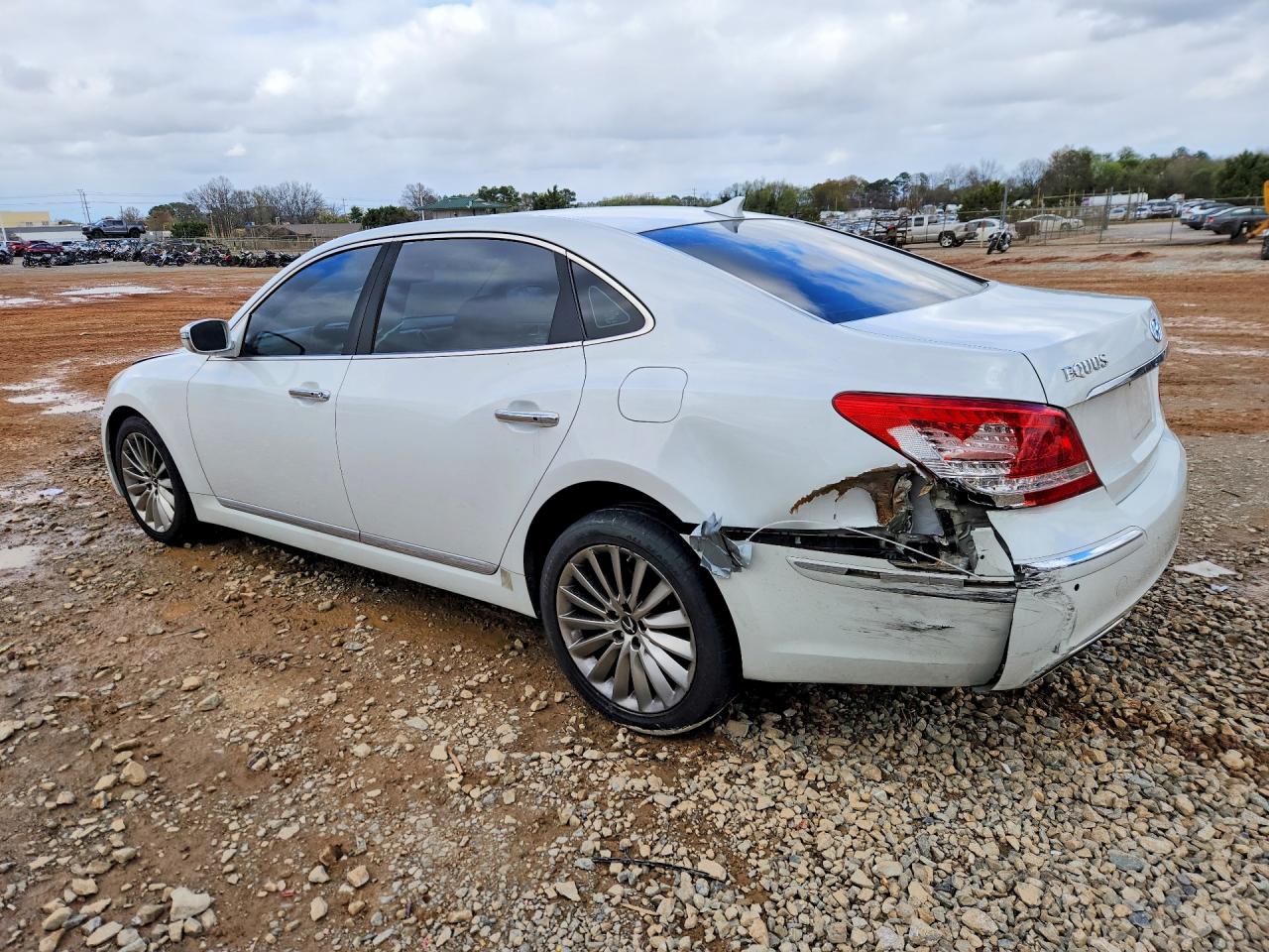 2013 Hyundai Equus VIN KMHGH4JH8DU070259 photo 2