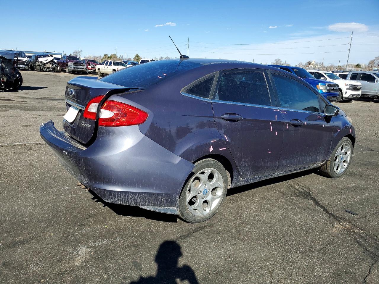 2013 Ford Fiesta VIN 3FADP4CJ5DM131006 photo 3