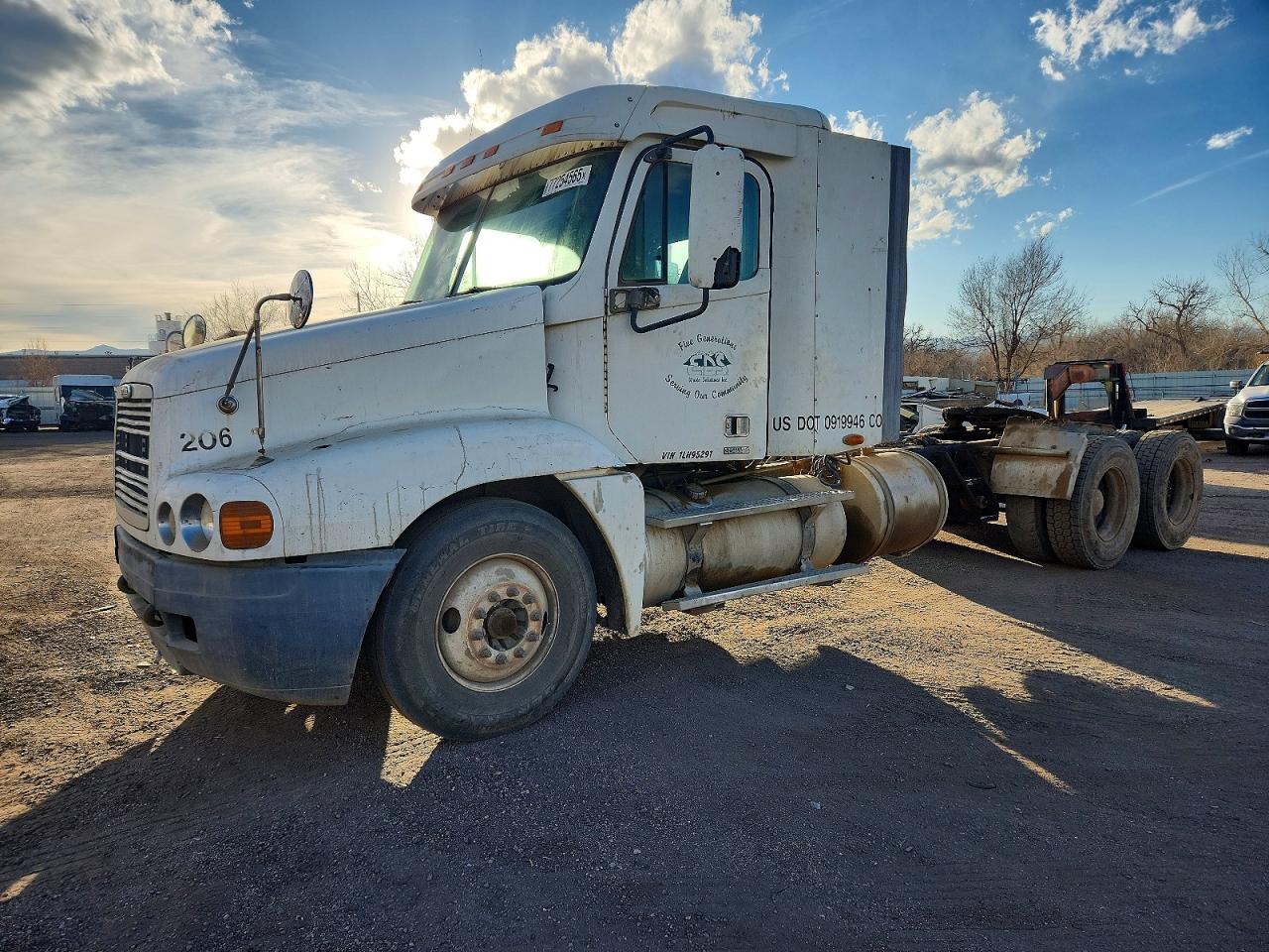 2001 FREIGHTLINER All other VIN 1FUJBBCG01LH95291 photo 2