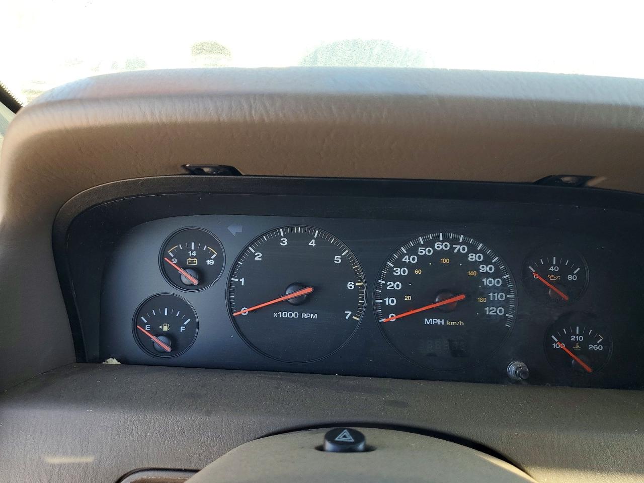 2000 Jeep Cherokee VIN 1J4GW58S4YC378763 photo 9