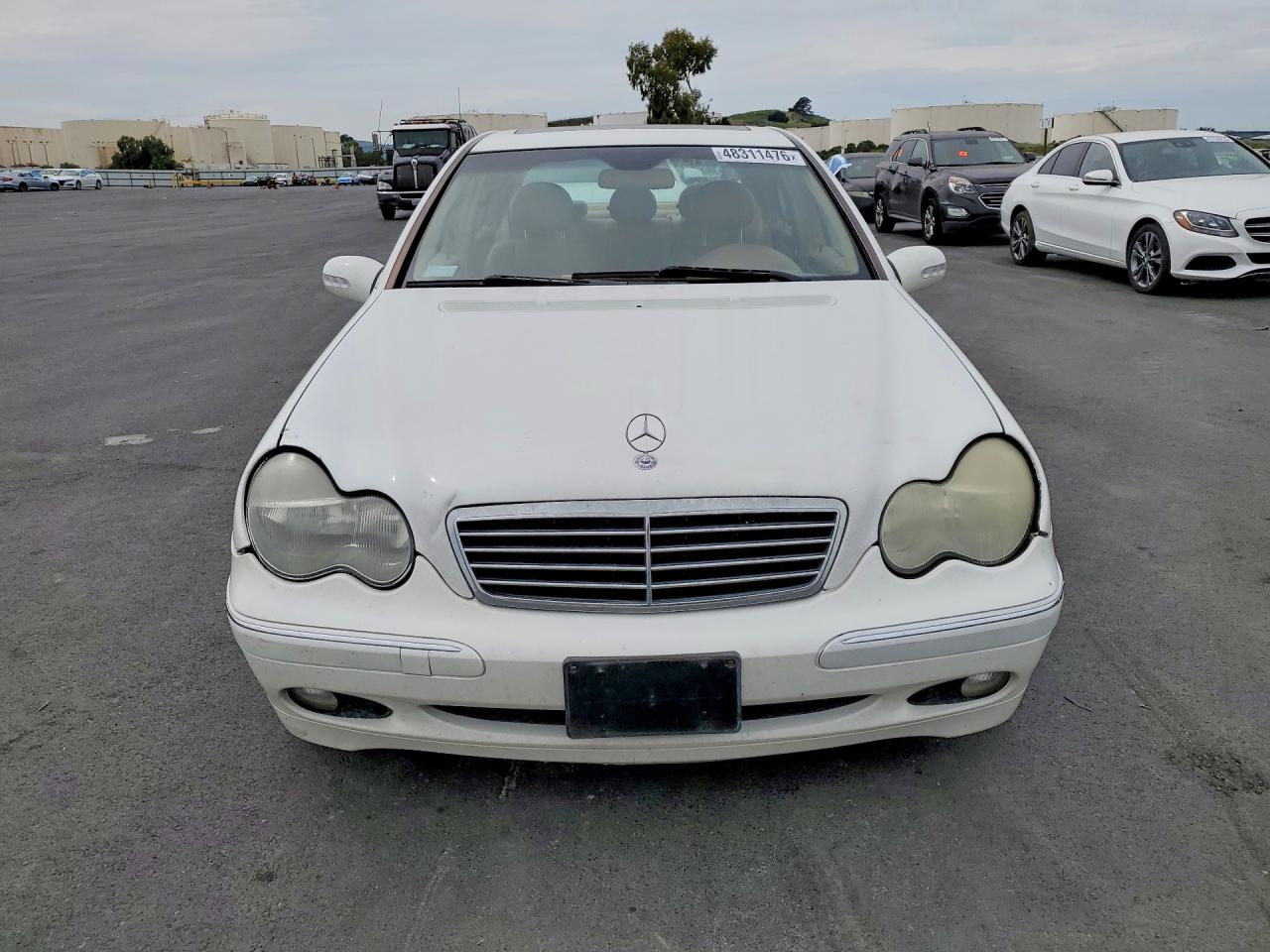 2004 Mercedes-Benz C class VIN WDBRF61J34E017981 photo 5