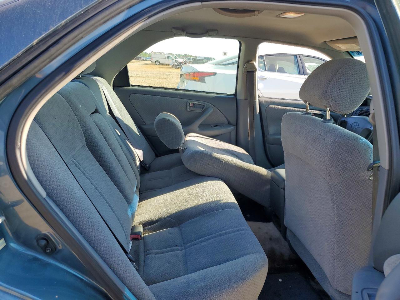 2001 TOYT Camry VIN 4T1BF22K91U970808 photo 10
