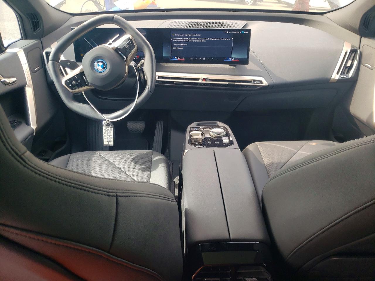 2024 BMW All other VIN WB523CF00RCN42490 photo 8