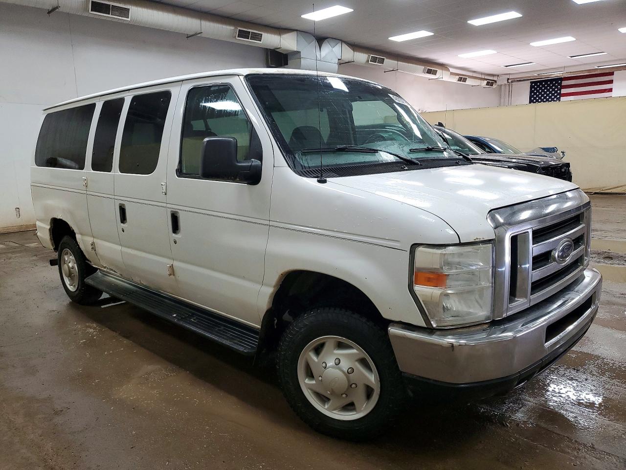 2008 Ford Econoline VIN 1FDNE31L98DA30180 photo 4