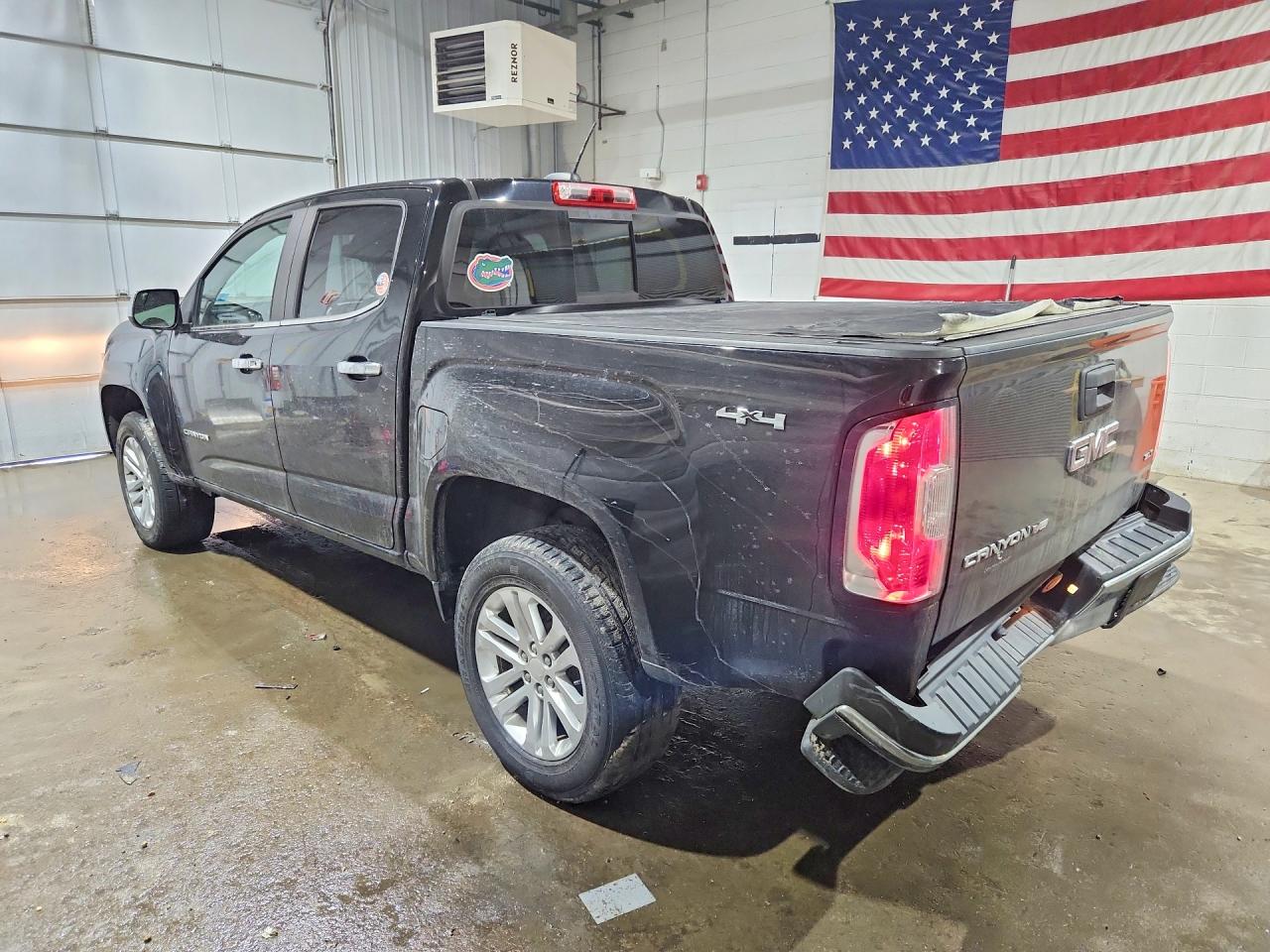 2017 GMC Canyon VIN 1GTG6DEN4H1322333 photo 2