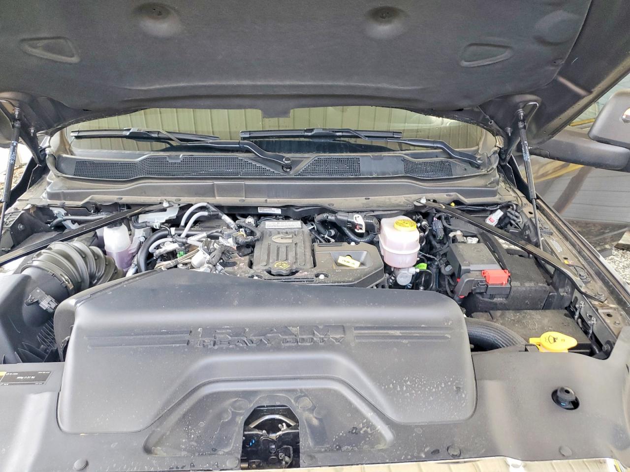 2025 Ram 3500 VIN 3C7WRTCL2SG517356 photo 11
