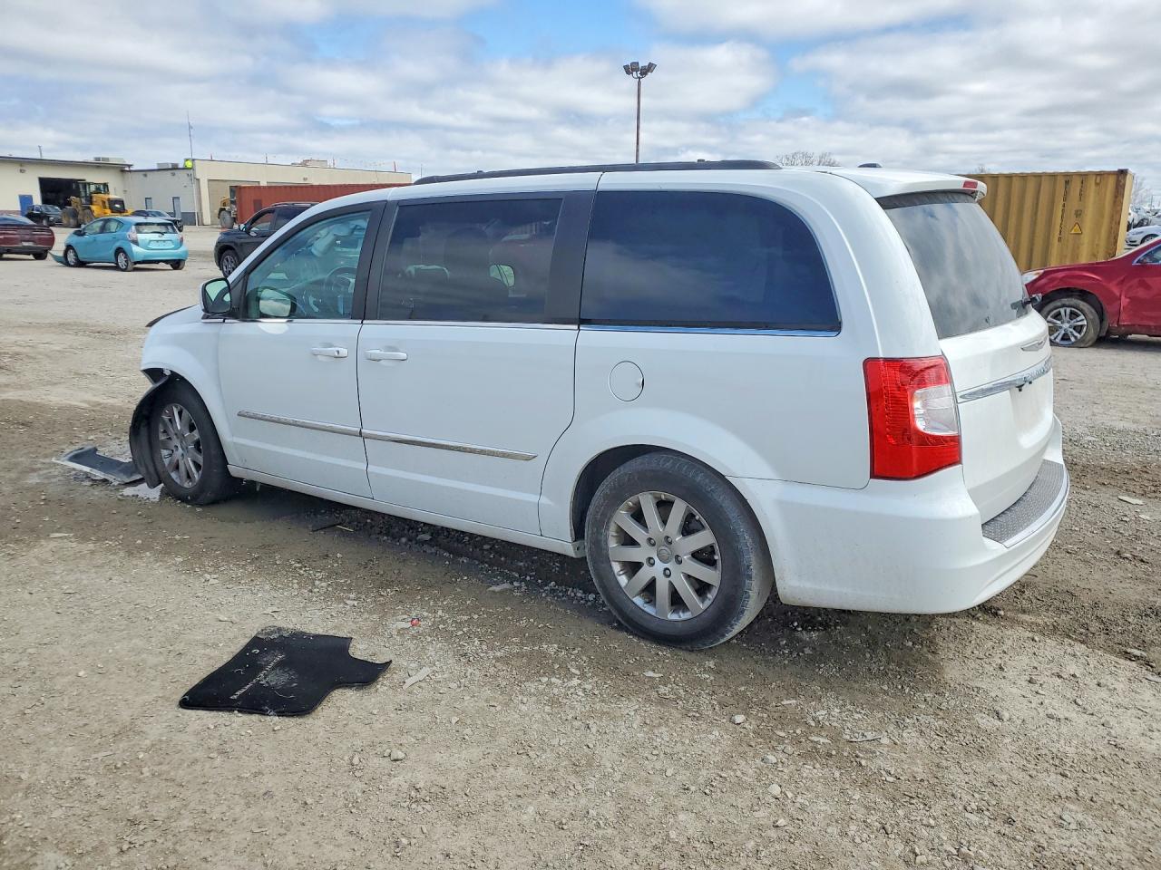 2016 Chrysler Minivan VIN 2C4RC1BG6GR138415 photo 2
