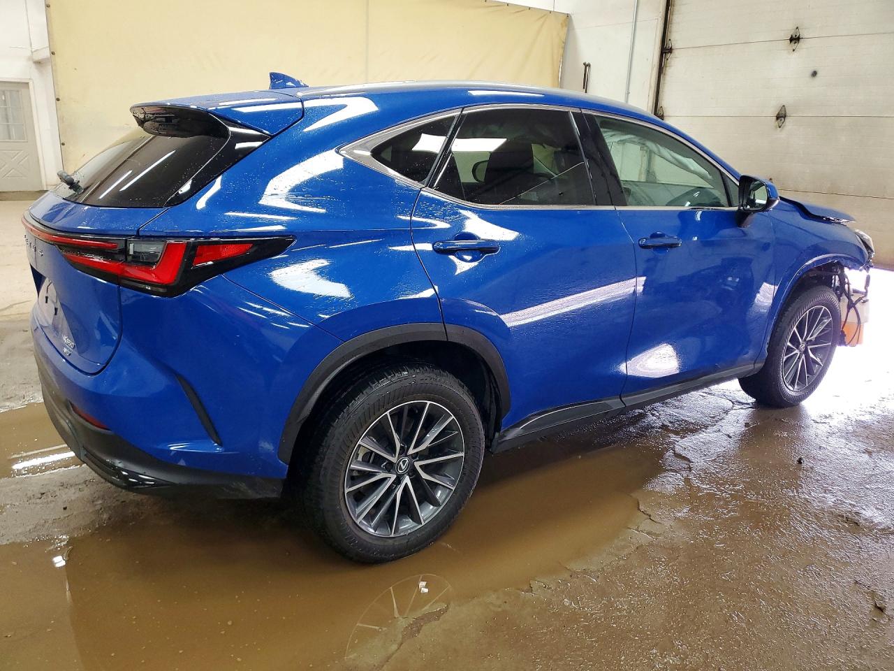2025 Lexus Nx VIN 2T2GGCEZXSC070550 photo 3