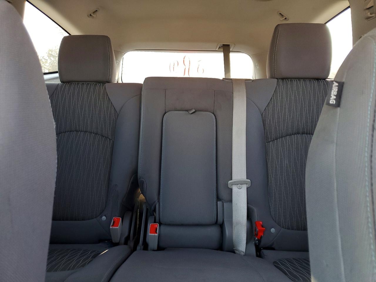 2016 CHEV Traverse VIN 1GNKVGKD5GJ342557 photo 10