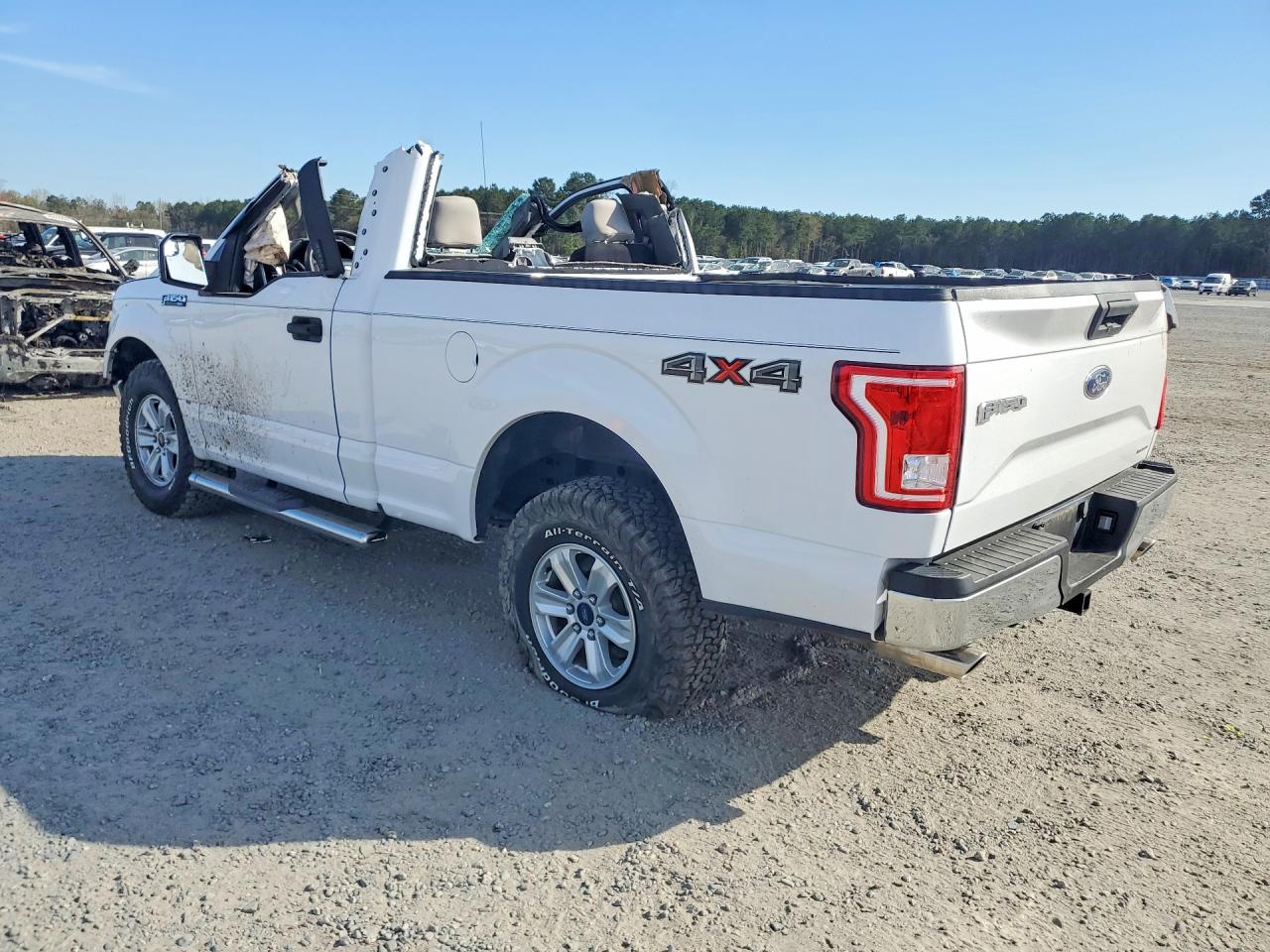 2016 Ford F150 VIN 1FTMF1EF1GKD69743 photo 2