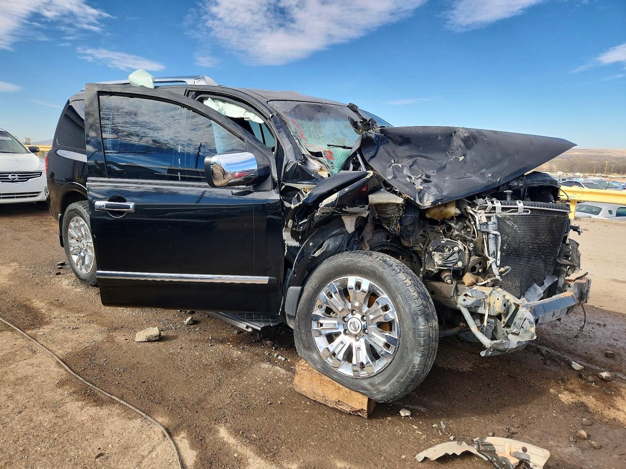 2015 Nissan Armada VIN 5N1BA0NE0FN609882 photo 4