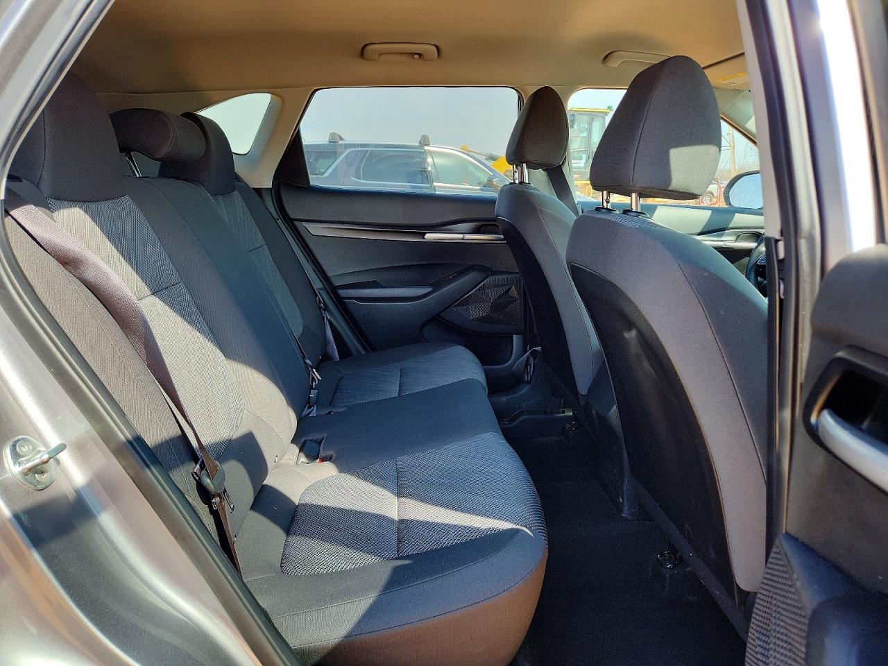 2022 Kia Seltos VIN KNDEPCAA8N7339016 photo 11