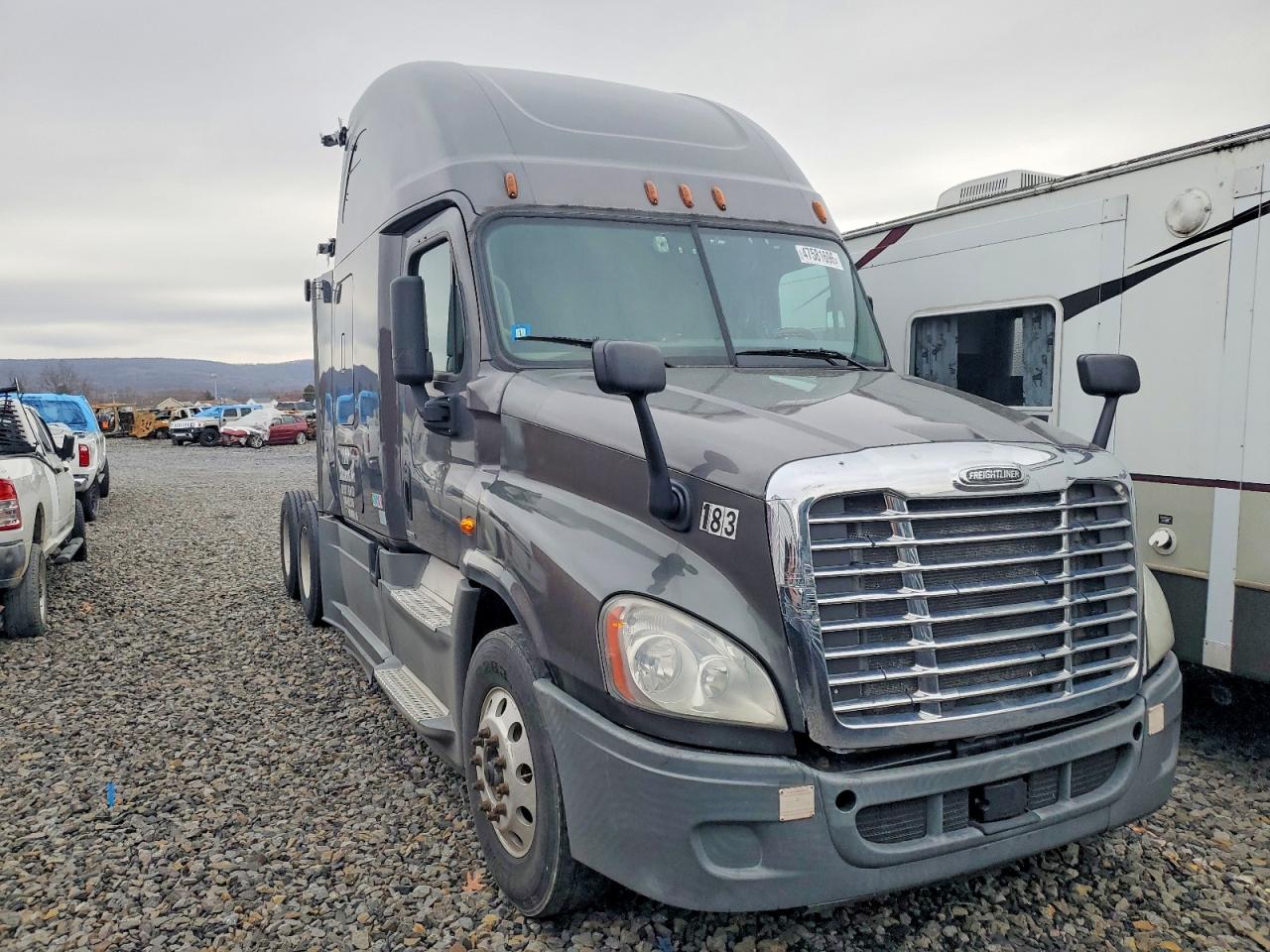 2018 FREIGHTLINER All other VIN 1FUJGLDRXJLJK3369 photo 1