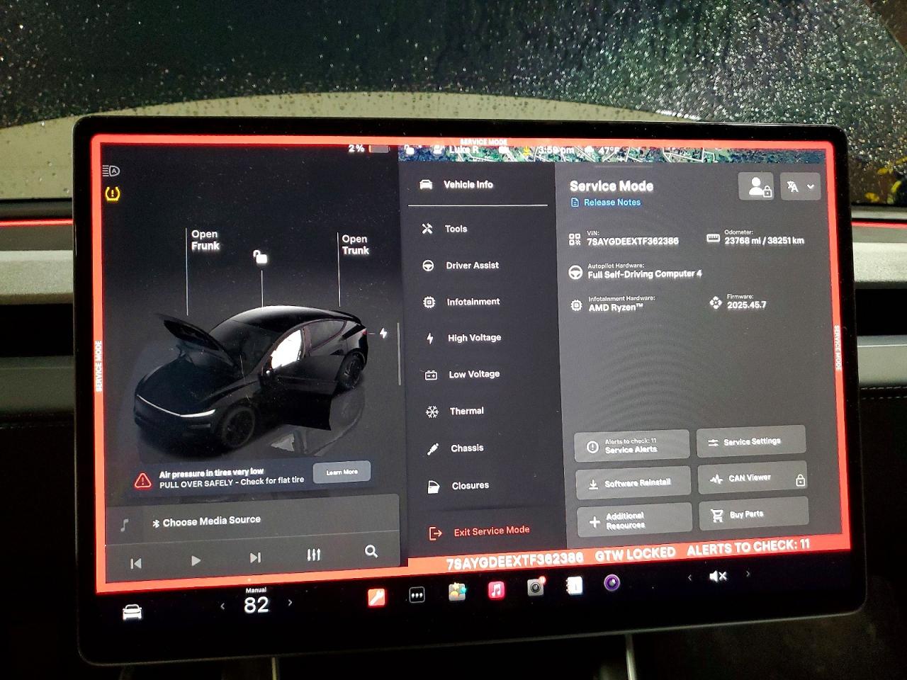 2026 Tesla Model y VIN 7SAYGDEEXTF362386 photo 9