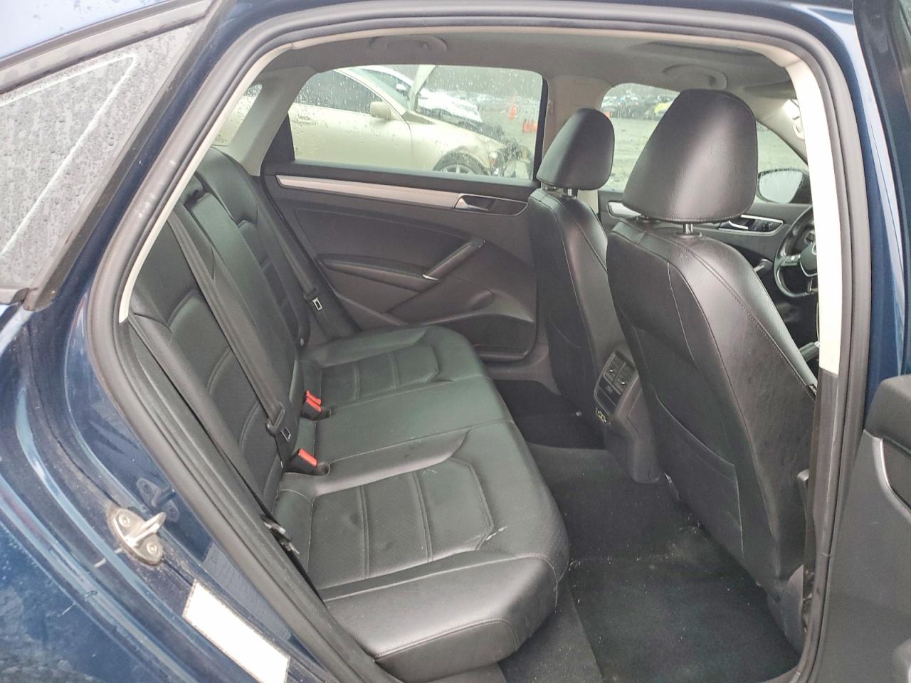 2019 Volkswagen Passat VIN 1VWLA7A38KC013394 photo 10