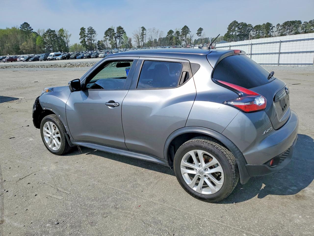 2016 Nissan Juke VIN JN8AF5MR0GT604556 photo 2