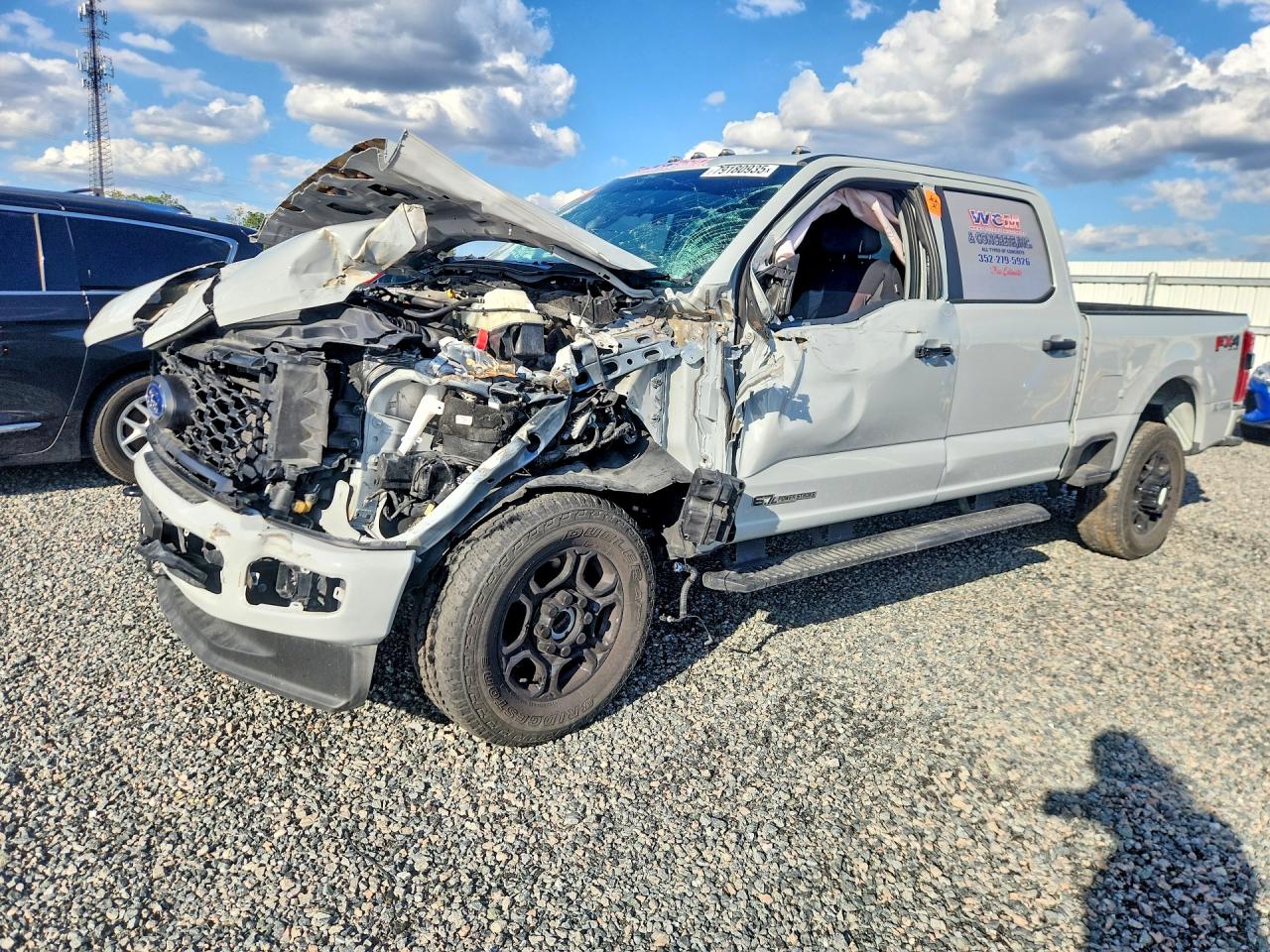 2025 Ford F350 VIN 1FT8W3BTXSED42944 photo 1