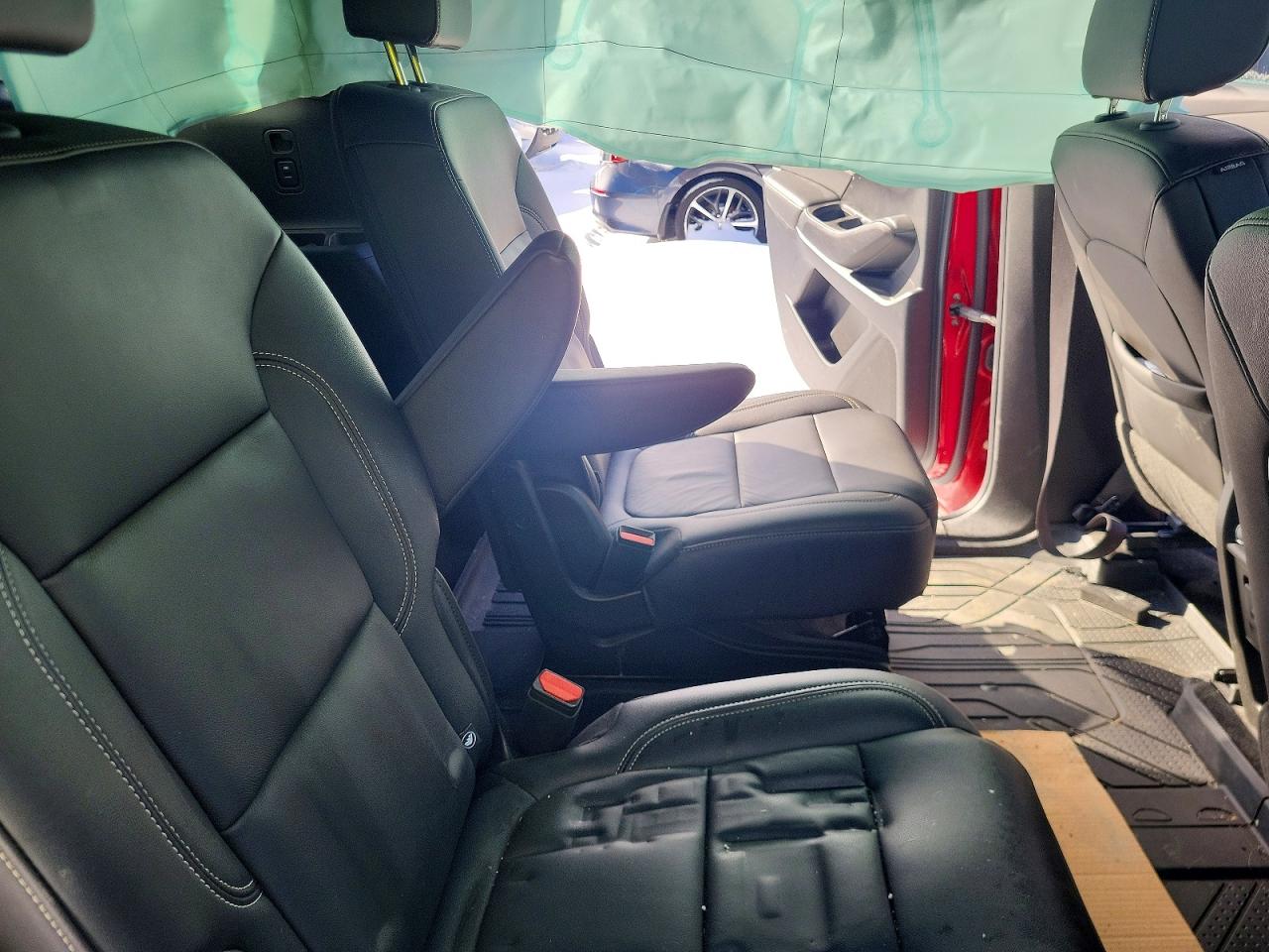 2023 Chev Traverse VIN 1GNEVHKW7PJ311010 photo 10