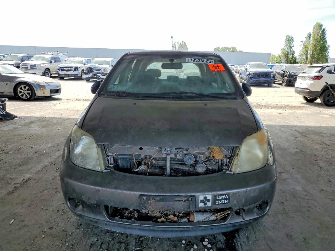 2005 Scion Xa VIN JTKKT624050110520 photo 5