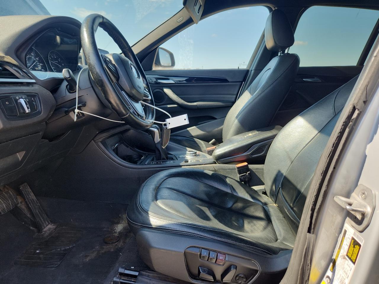 2018 BMW X1 VIN WBXHT3C39J5F91084 photo 7