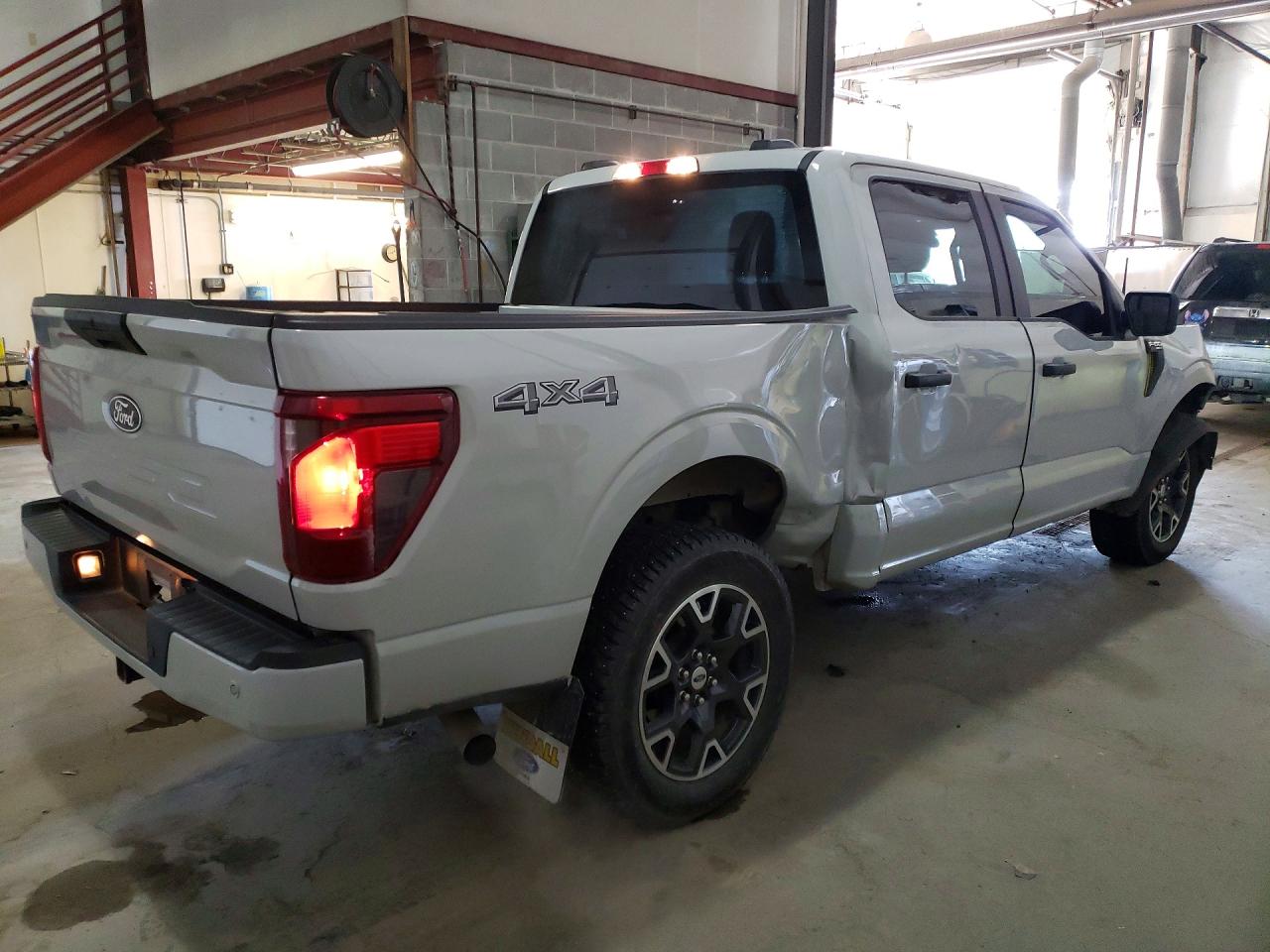 2024 Ford F150 VIN 1FTEW2LP2RKE75708 photo 3