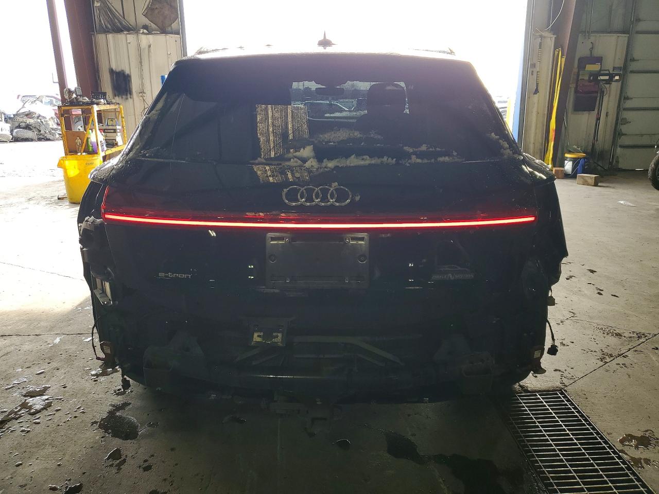 2019 AUDI E-tron VIN WA1VABGE2KB023281 photo 6