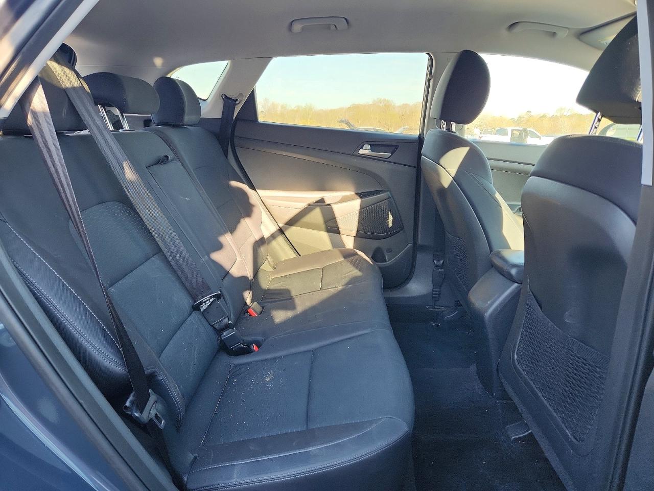2019 Hyundai Tucson VIN KM8J23A43KU066731 photo 11