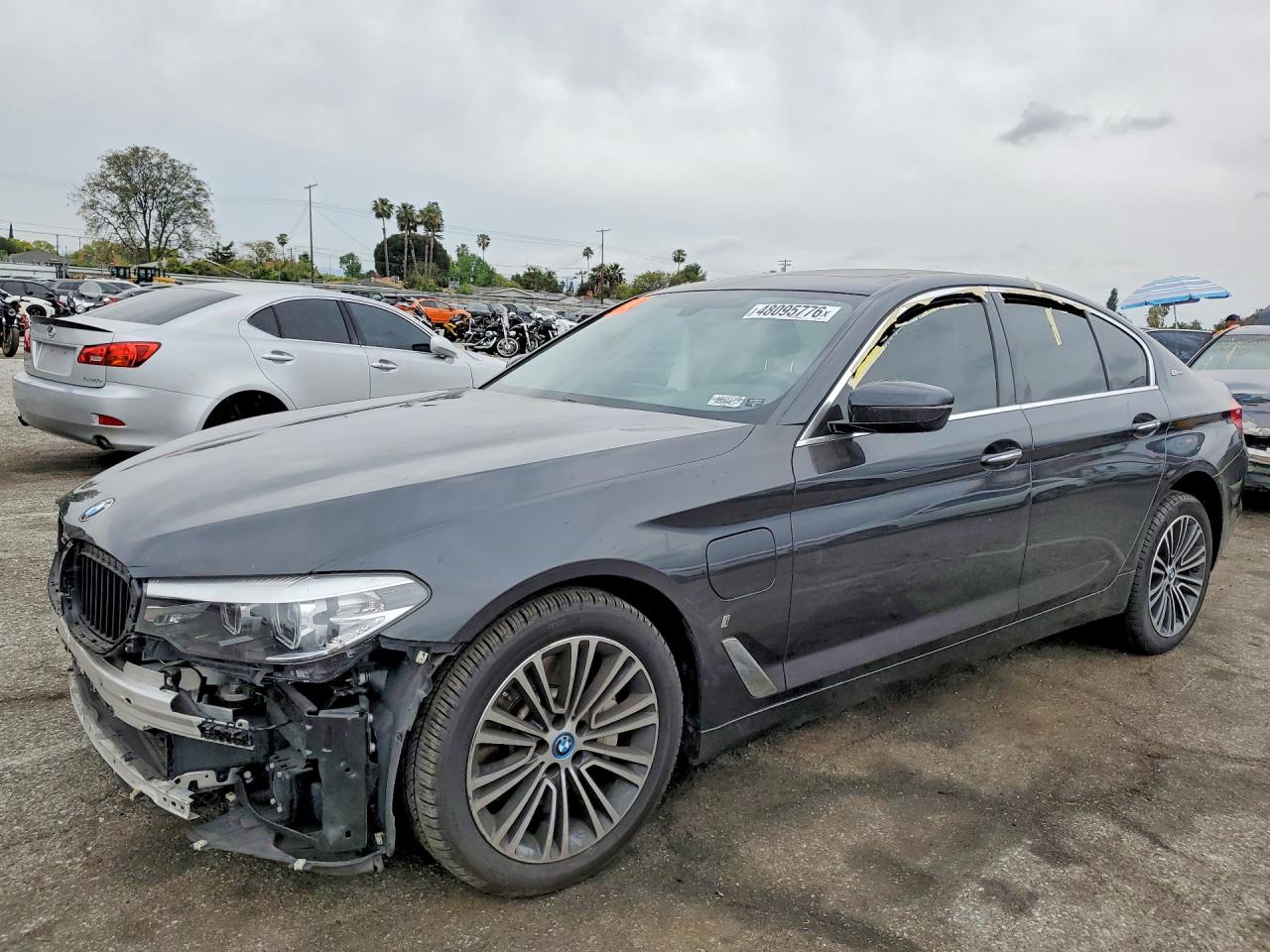 2018 BMW 5 series VIN WBAJA9C5XJB253424 photo 1