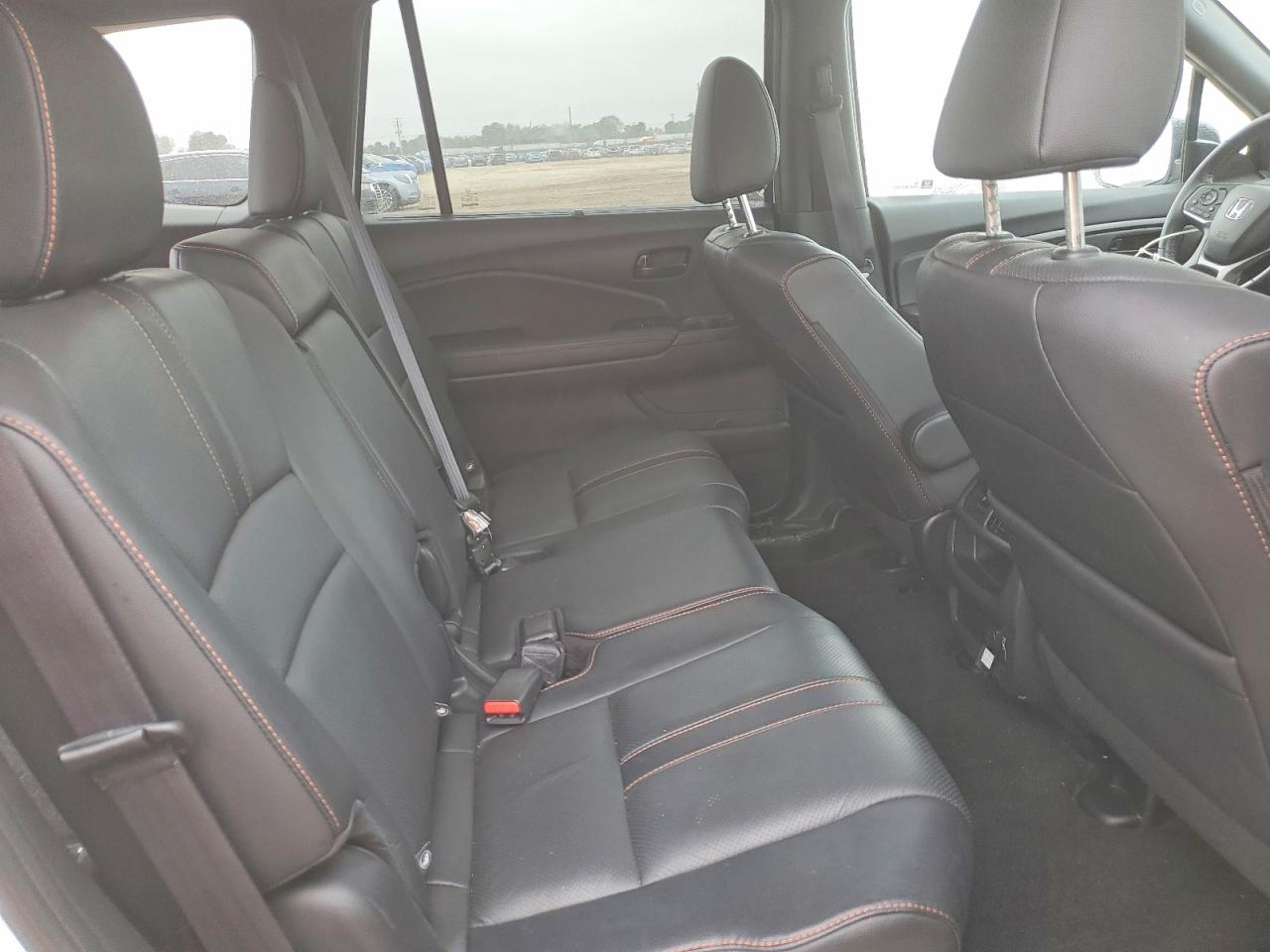 2022 Honda Passport VIN 5FNYF8H61NB017598 photo 11