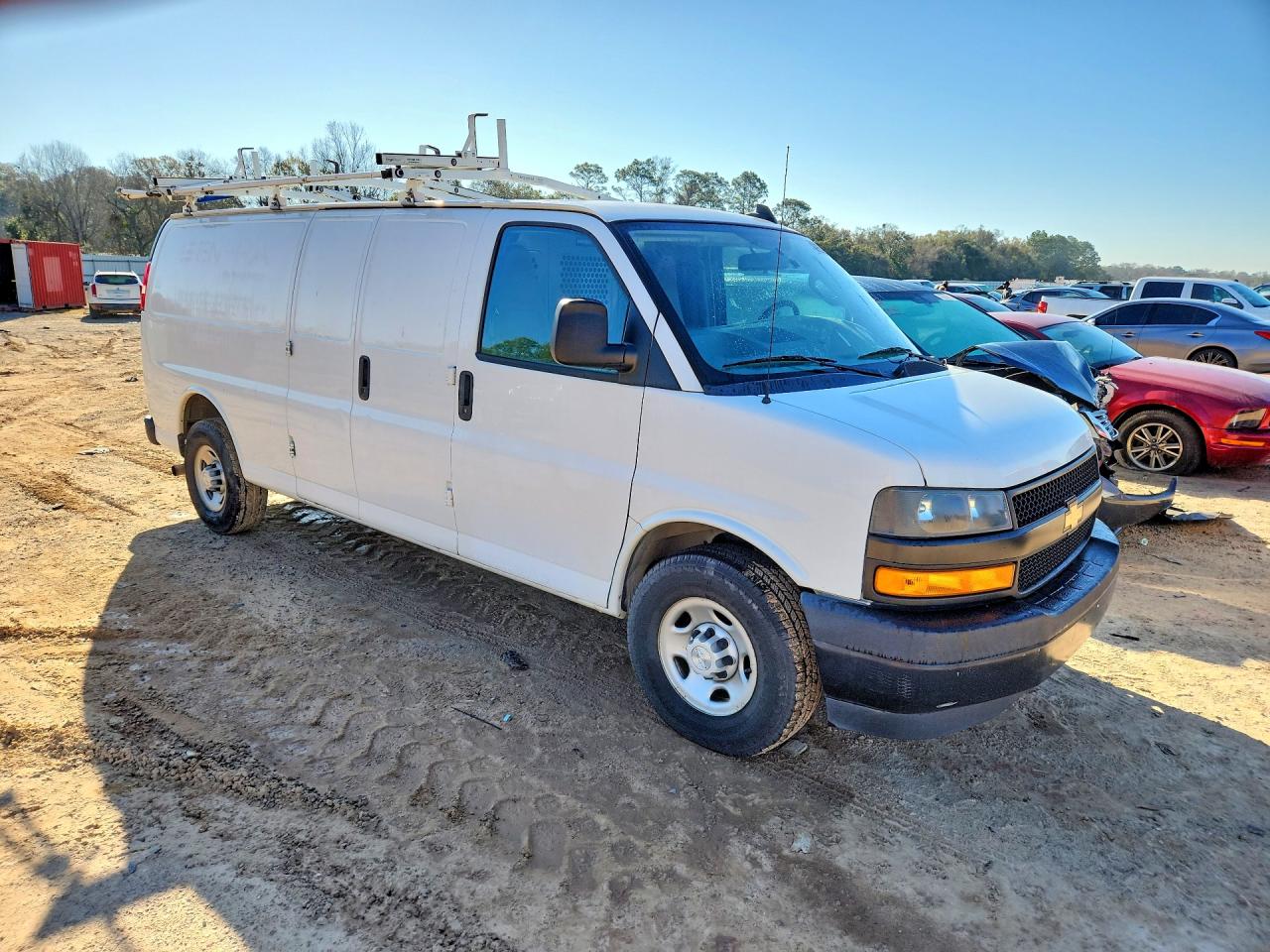 2018 CHEVY Express g VIN 1GCWGBFGXJ1339785 photo 4