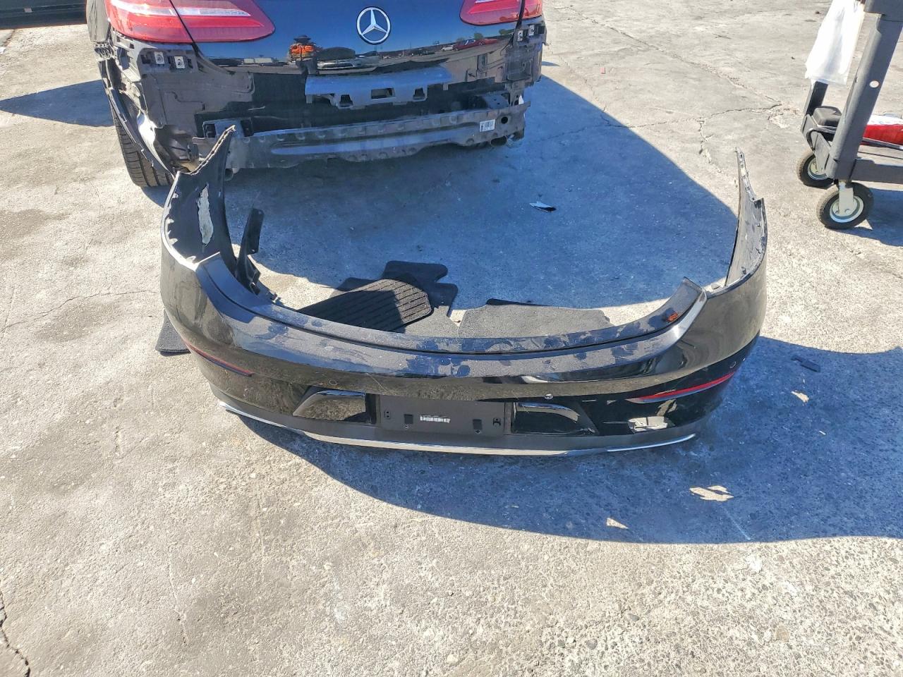 2018 Mercedes-Benz E-class VIN WDD1J6FB5JF057246 photo 12