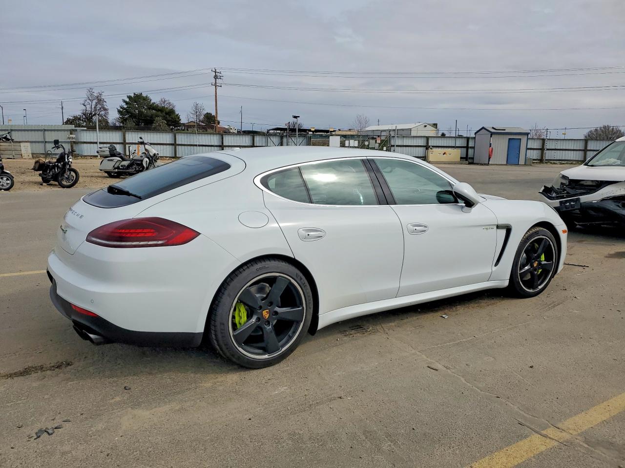 2016 Porsche Panamera VIN WP0AD2A75GL041314 photo 3