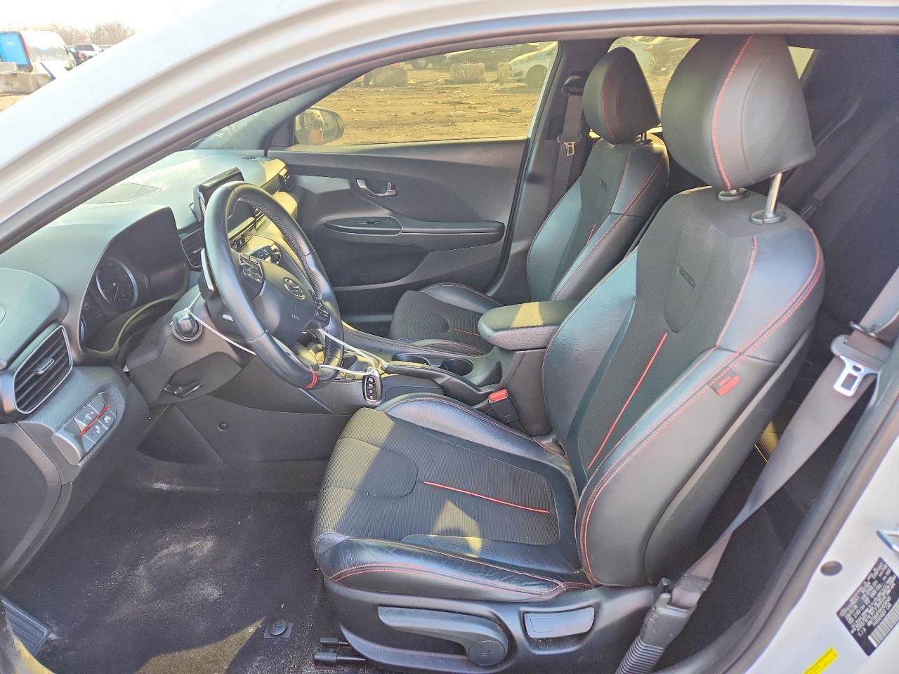 2019 HYUNDAI Veloster VIN KMHTG6AF6KU008545 photo 7