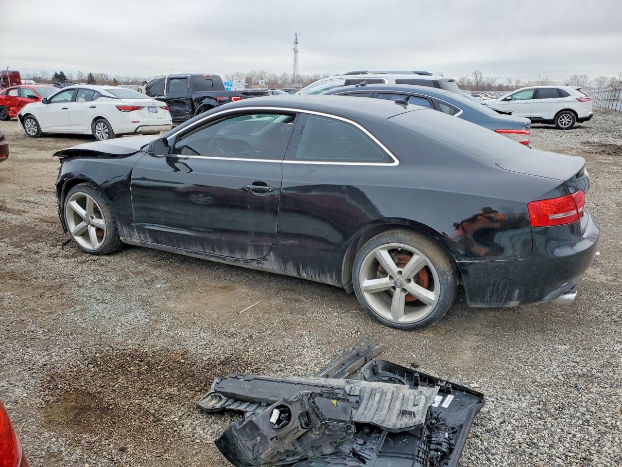 2012 Audi A5 VIN WAUVFBFR1CA015477 photo 2
