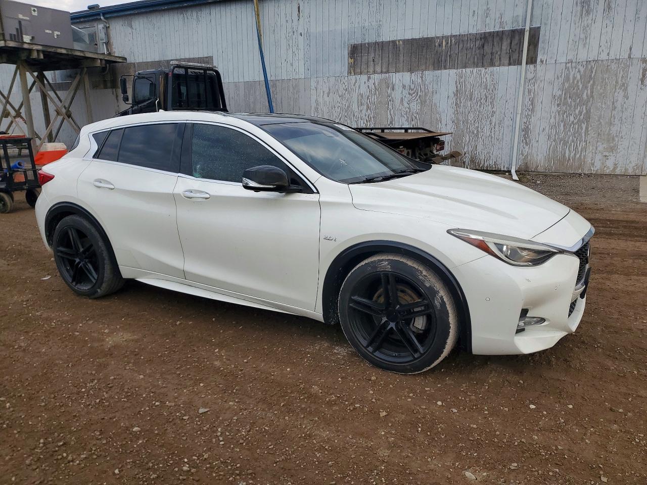2017 Infiniti Qx30 VIN SJKCH5CP9HA017927 photo 4