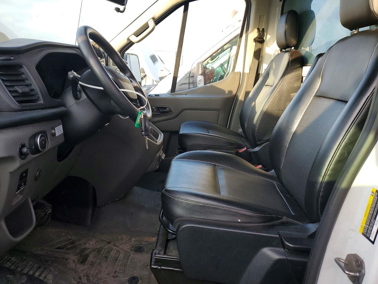 2023 Ford Transit VIN 1FDBW5ZG8PKA10998 photo 7