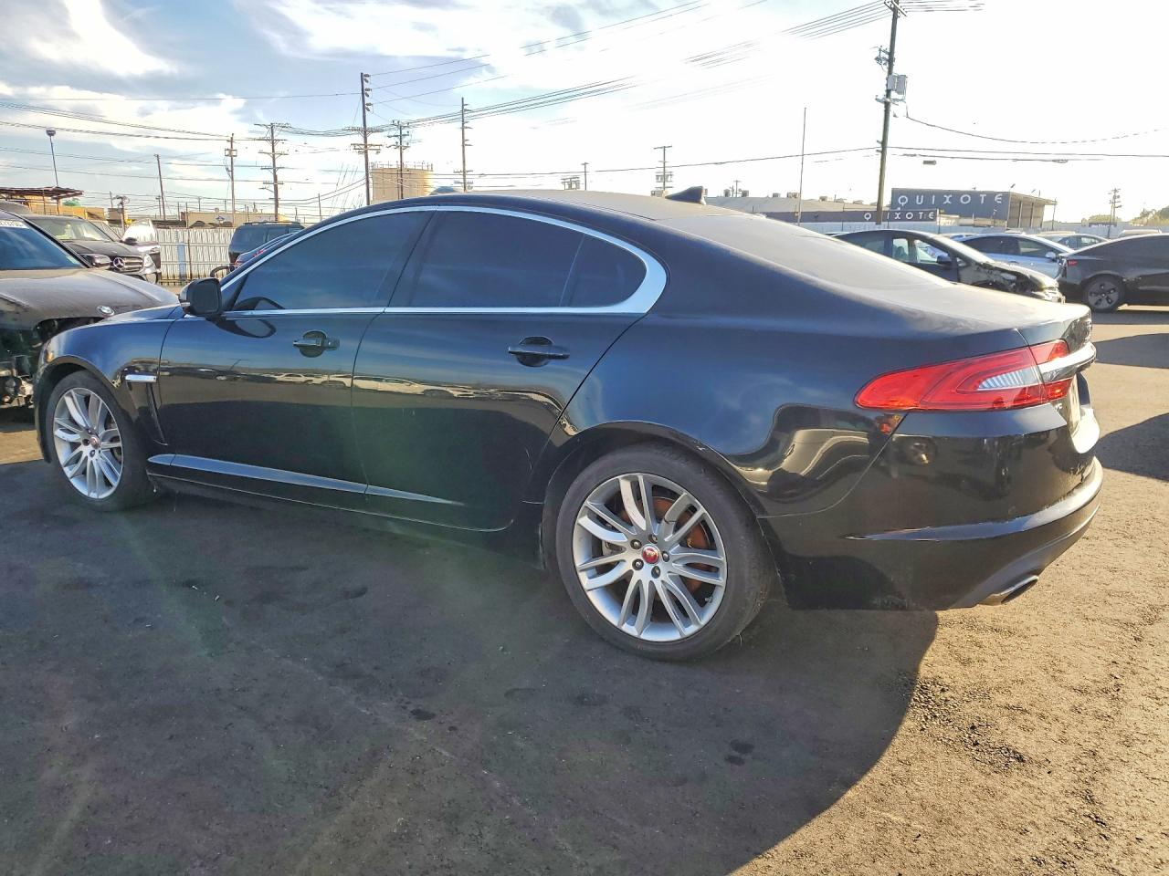 2015 Jaguar Xf VIN SAJWA0F78F8U58831 photo 2