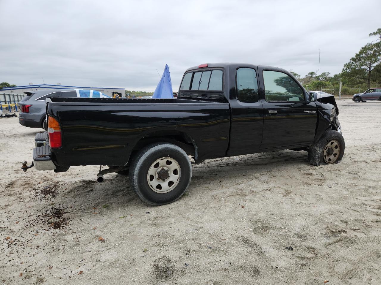 1998 Toyota Tacoma VIN 4TASM92N4WZ172476 photo 3