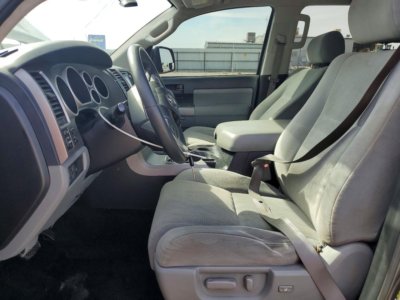 2017 Toyota Sequoia VIN 5TDZY5G12HS068465 photo 7