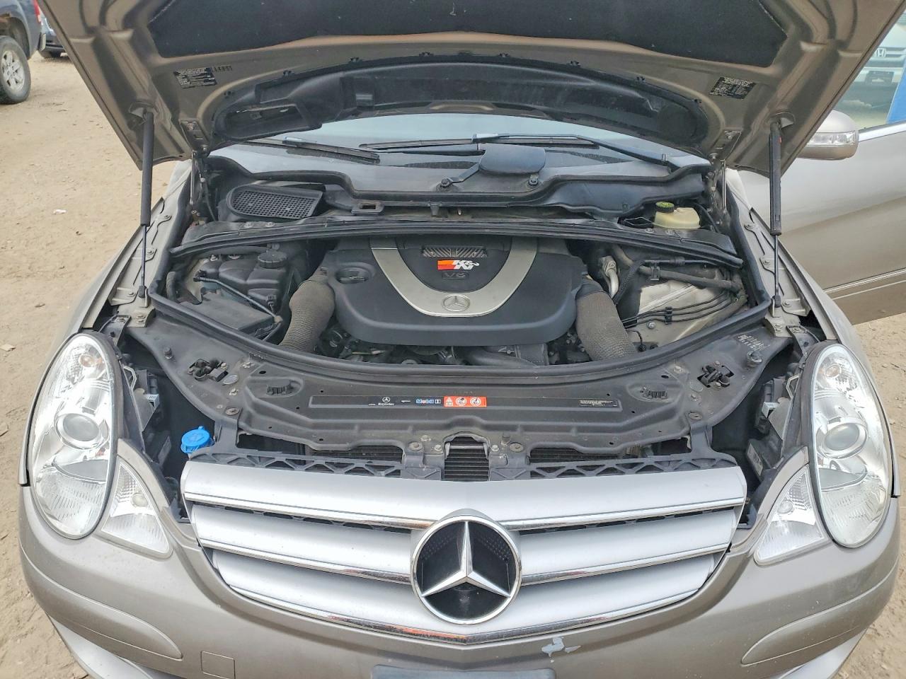 2007 Mercedes-Benz R-class VIN 4JGCB65E77A038503 photo 12