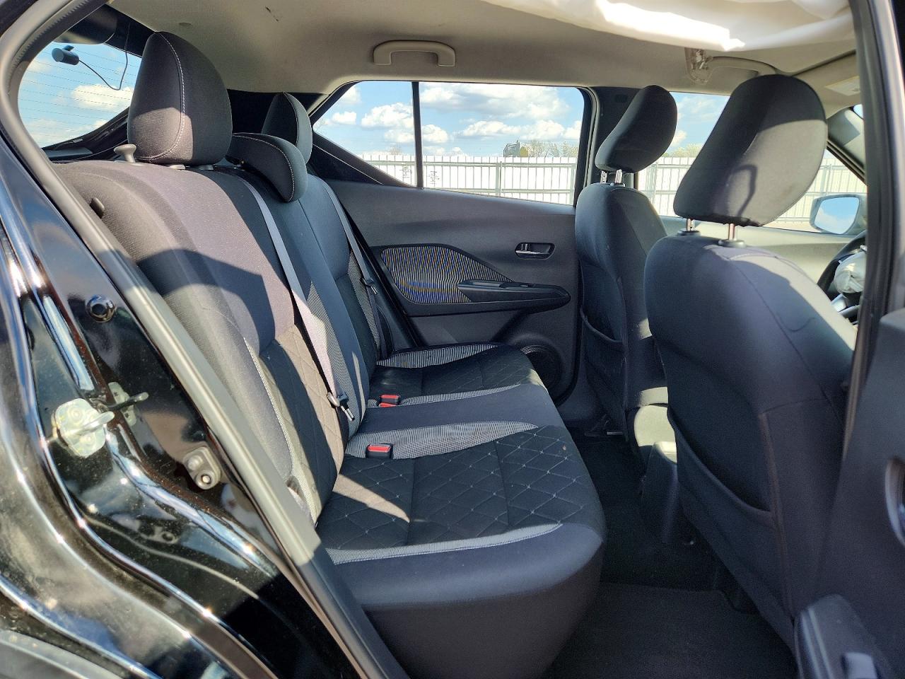 2019 Niss Kicks VIN 3N1CP5CU3KL544909 photo 11