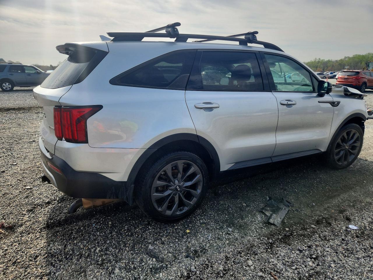 2021 Kia Sorento VIN 5XYRKDLF1MG042802 photo 3