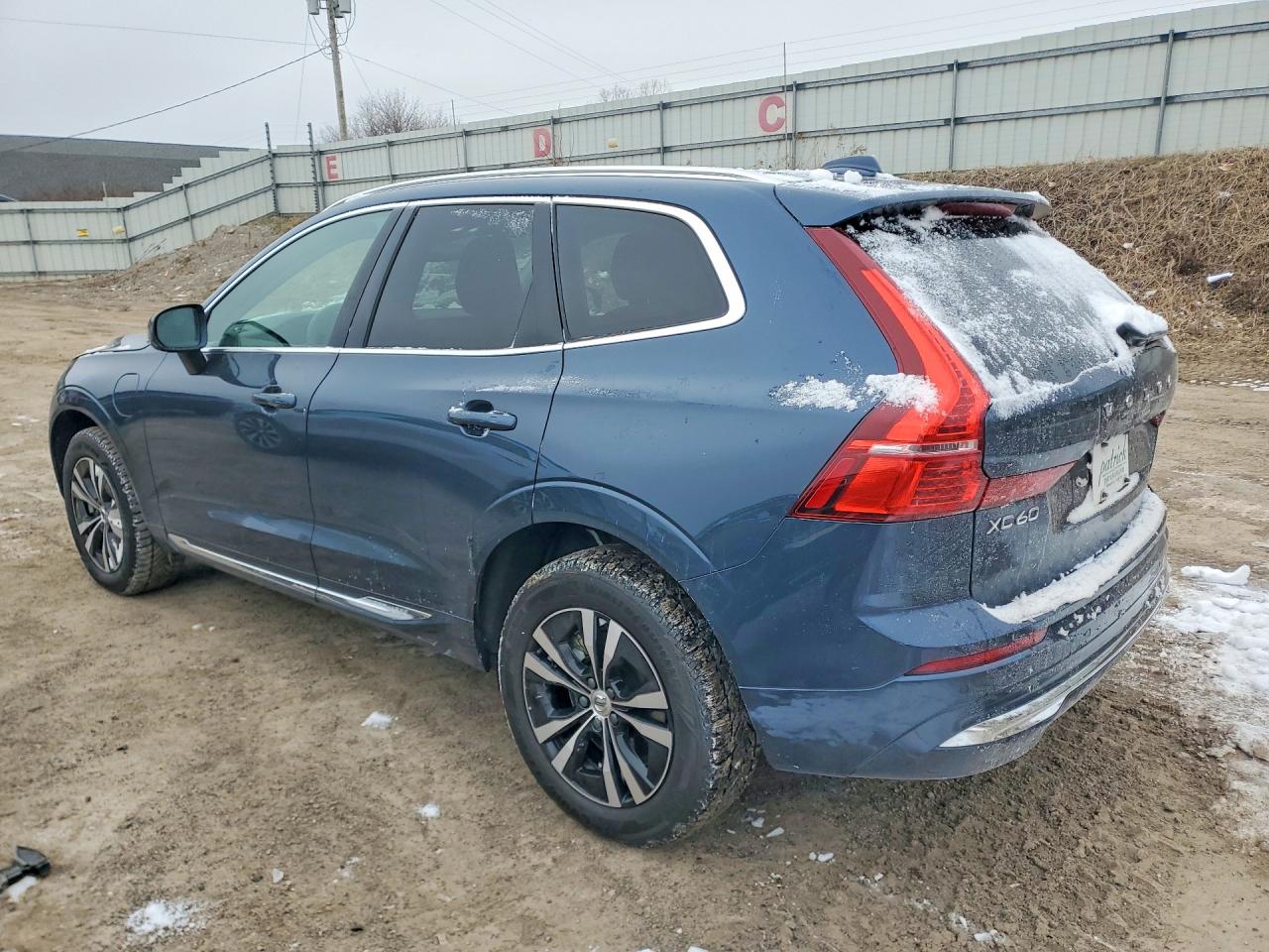 2023 Volvo Xc60 VIN YV4H60DV1P1393189 photo 2